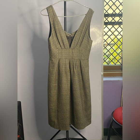 A suit dress - Picture 5 of 13